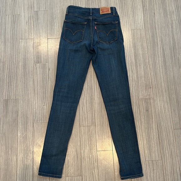 Levi Strauss high rise skinny jeans - Picture 3 of 4